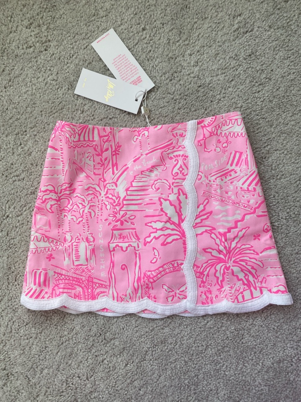 Lilly Pulitzer Mini Michelina Skort in Conch Shell Pink. Girls size M